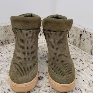 Steve Madden Womens Wedgie Suede Fashion Sneakers